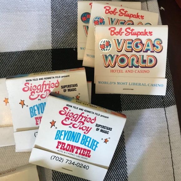 68 Former Las Vegas Hotel Matchbooks Aladdin Stardust Sands Imperial Palace etc - Picture 8 of 12